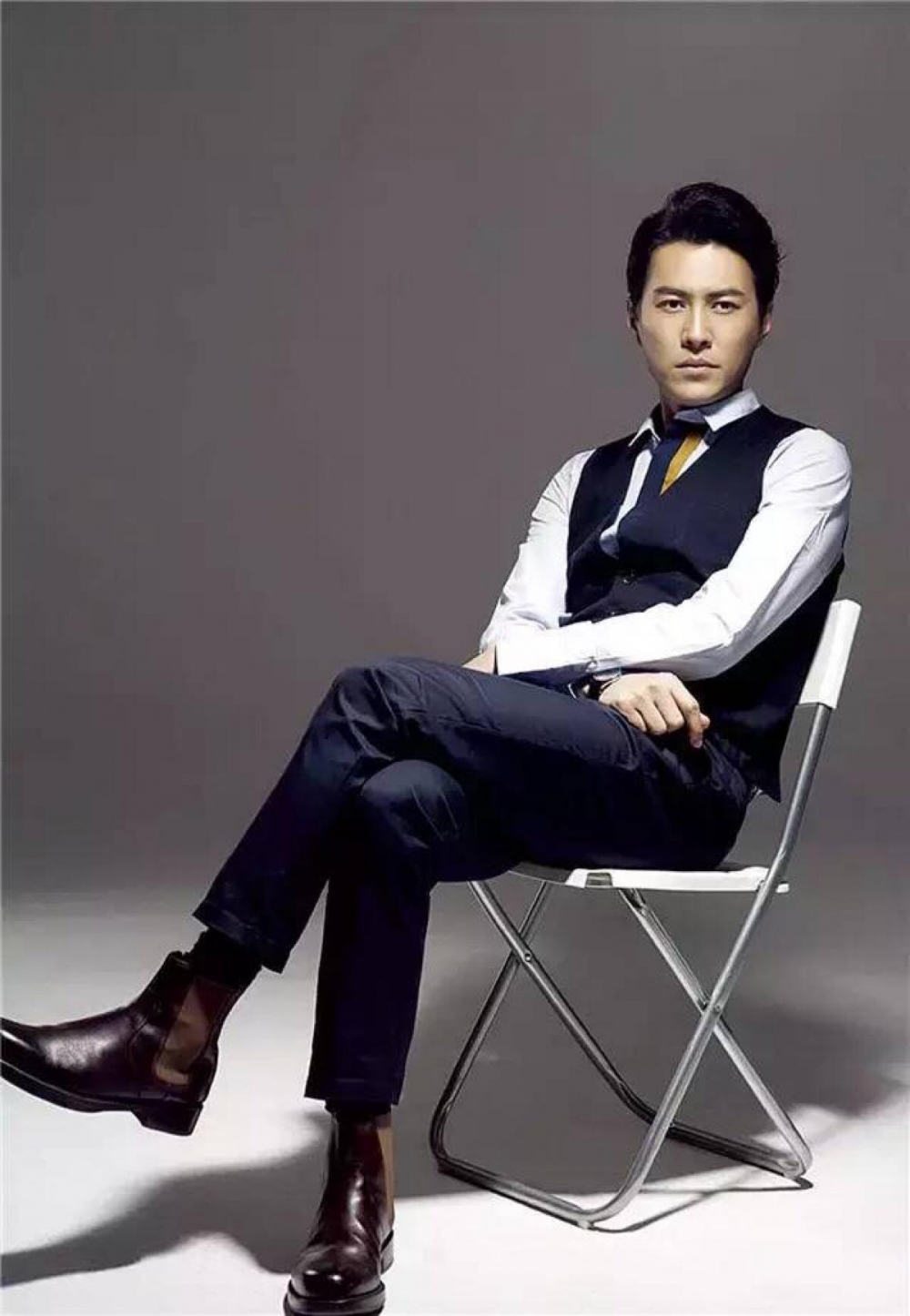 靳东否认拖欠剧组工资|靳东|演员_新浪新闻