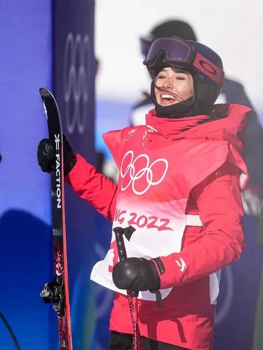 一跳定第八金！谷爱凌收获北京冬奥会个人第二金休闲区蓝鸢梦想 - Www.slyday.coM