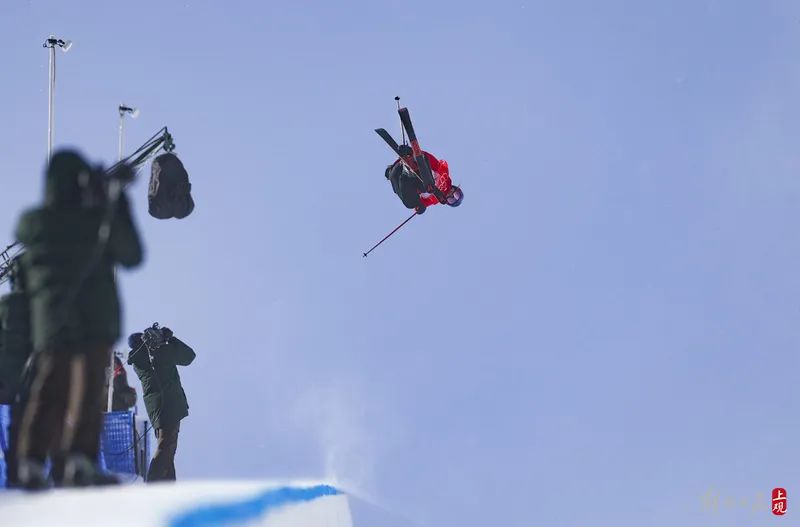 谷爱凌金牌！中国第8金！一个细节上了热搜，网友评论亮了休闲区蓝鸢梦想 - Www.slyday.coM