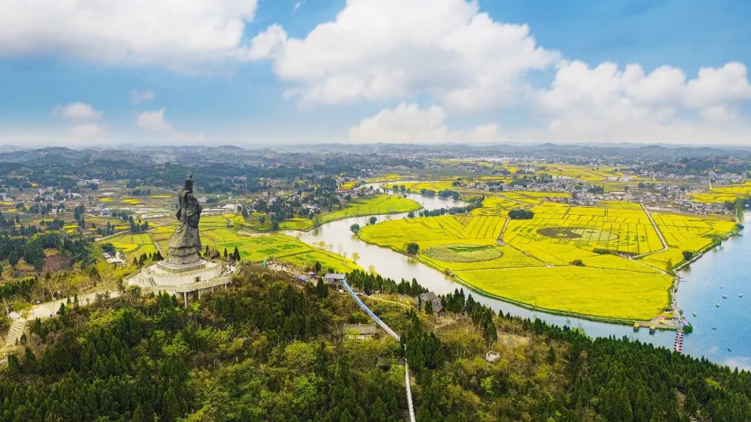 第15届潼南油菜花节开幕