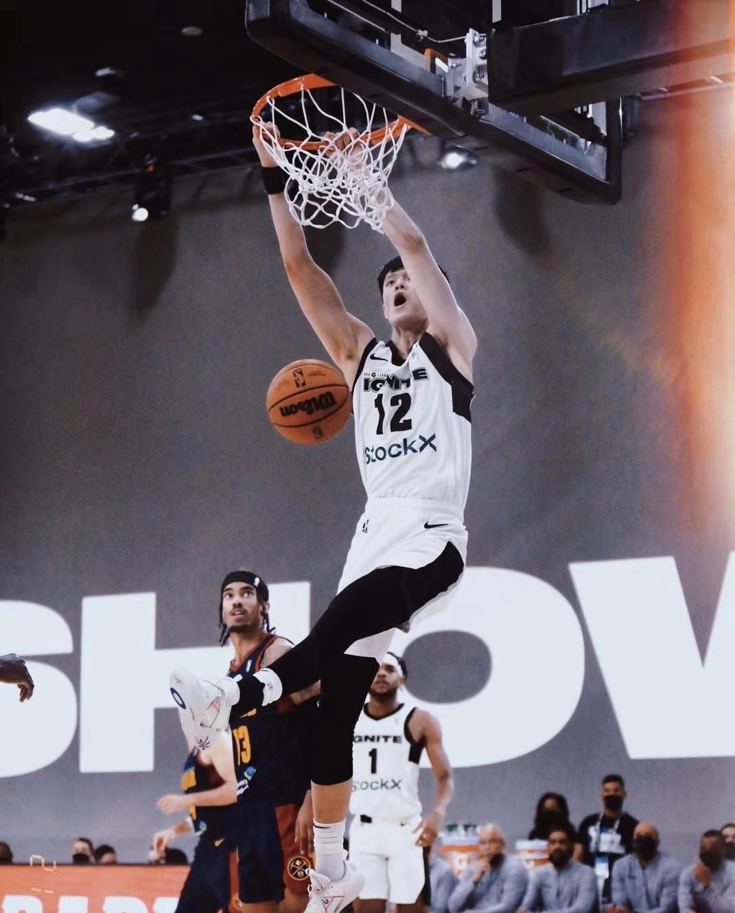 可惜!篮坛19岁新星退出NBA全明星赛,脚踝扭伤,安心静养休闲区蓝鸢梦想 - Www.slyday.coM