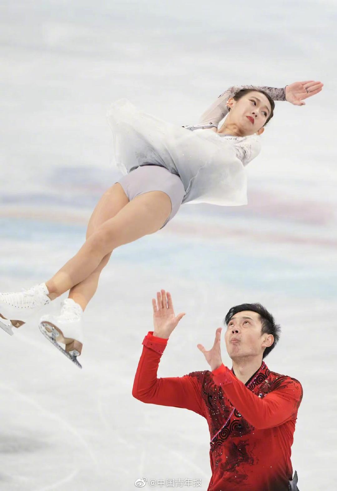 彭程金杨暂列第一|金杨|自由滑|花样滑冰_新浪新闻