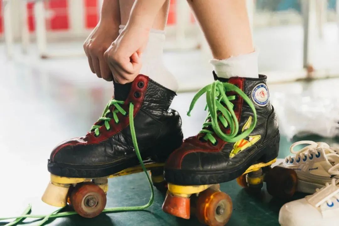 广州溜真冰、滑雪超全攻略来了！离冬奥冠军又近一步！休闲区蓝鸢梦想 - Www.slyday.coM