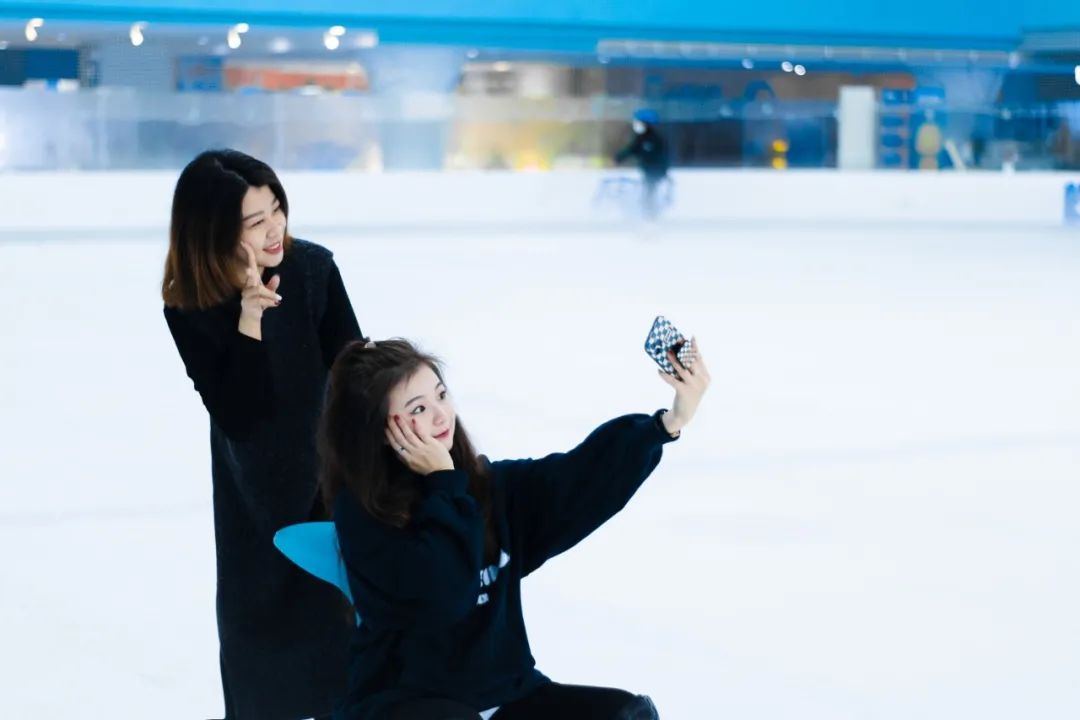 广州溜真冰、滑雪超全攻略来了！离冬奥冠军又近一步！休闲区蓝鸢梦想 - Www.slyday.coM