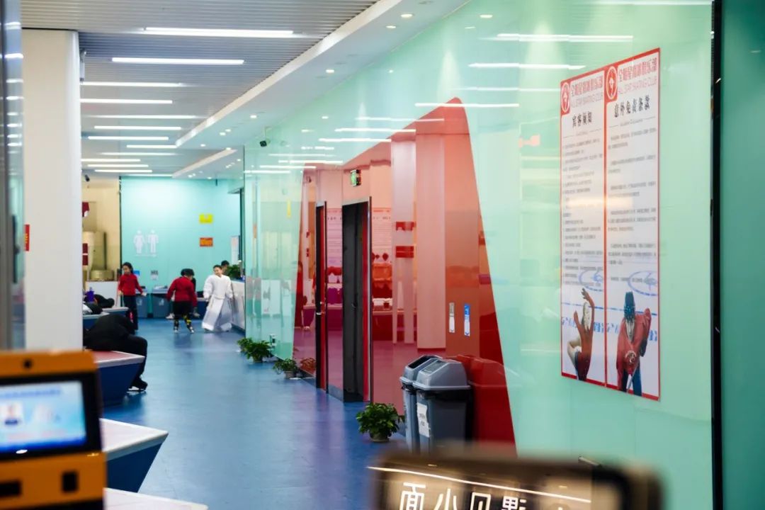 广州溜真冰、滑雪超全攻略来了！离冬奥冠军又近一步！休闲区蓝鸢梦想 - Www.slyday.coM