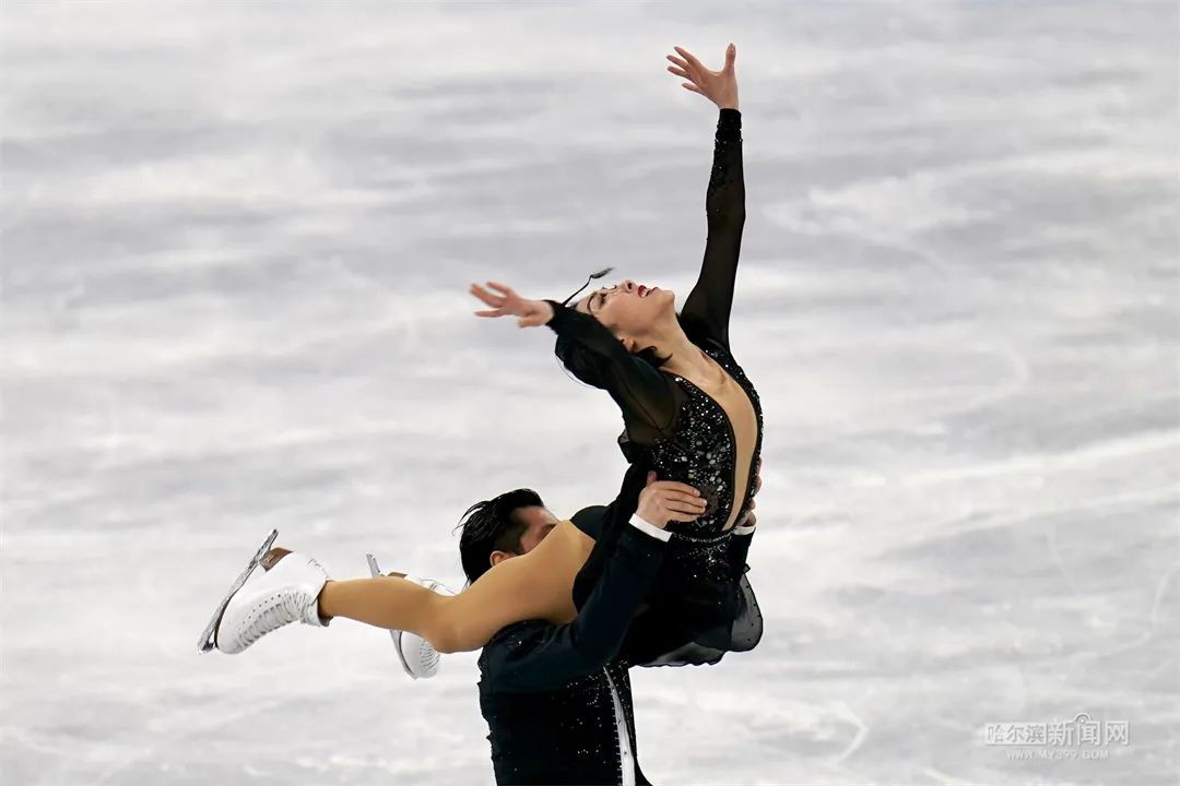 实力突围！中国两对双人滑组合完美发挥，“葱桶”组合排名第一休闲区蓝鸢梦想 - Www.slyday.coM