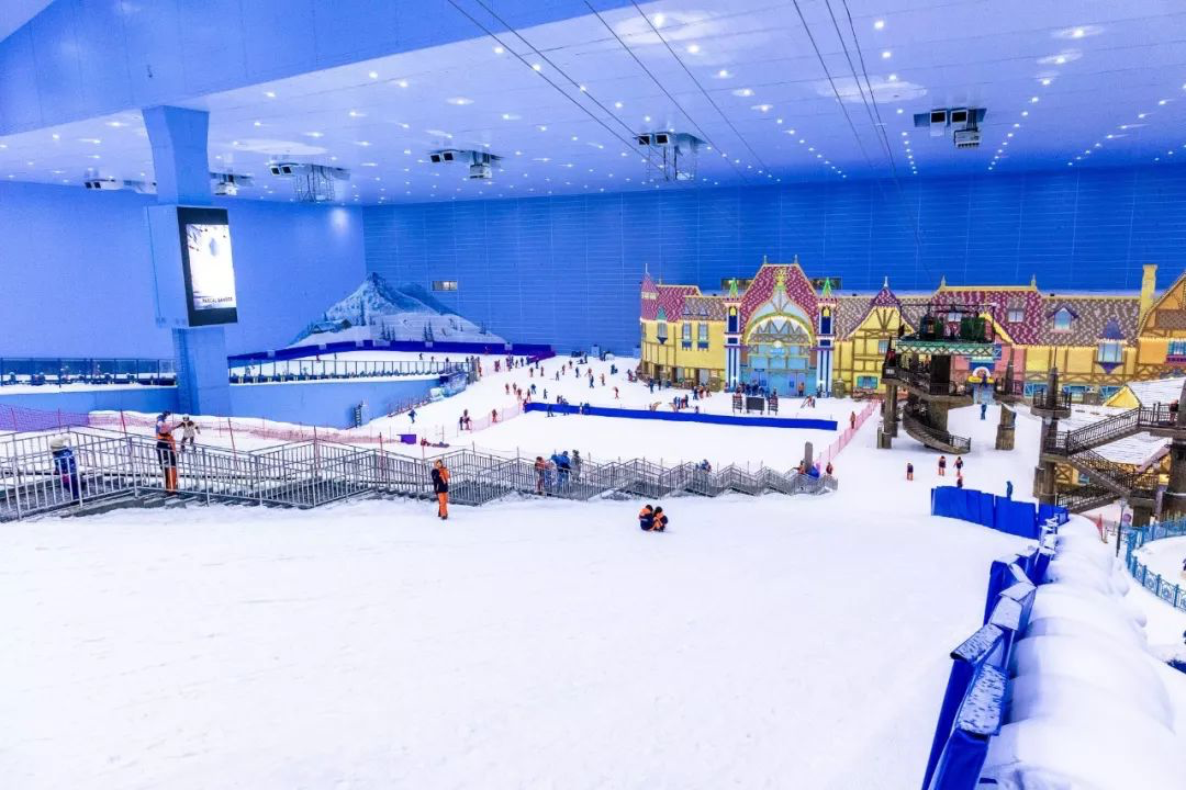 广州溜真冰、滑雪超全攻略来了！离冬奥冠军又近一步！休闲区蓝鸢梦想 - Www.slyday.coM