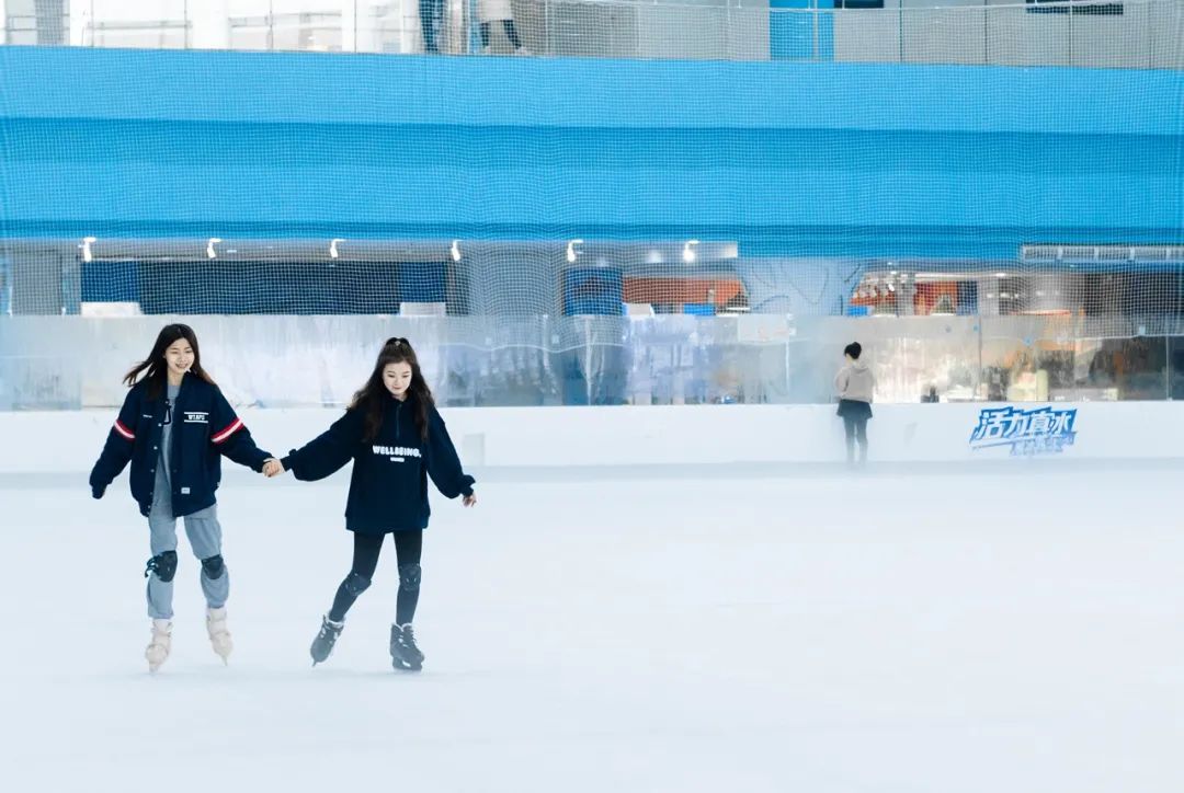 广州溜真冰、滑雪超全攻略来了！离冬奥冠军又近一步！休闲区蓝鸢梦想 - Www.slyday.coM