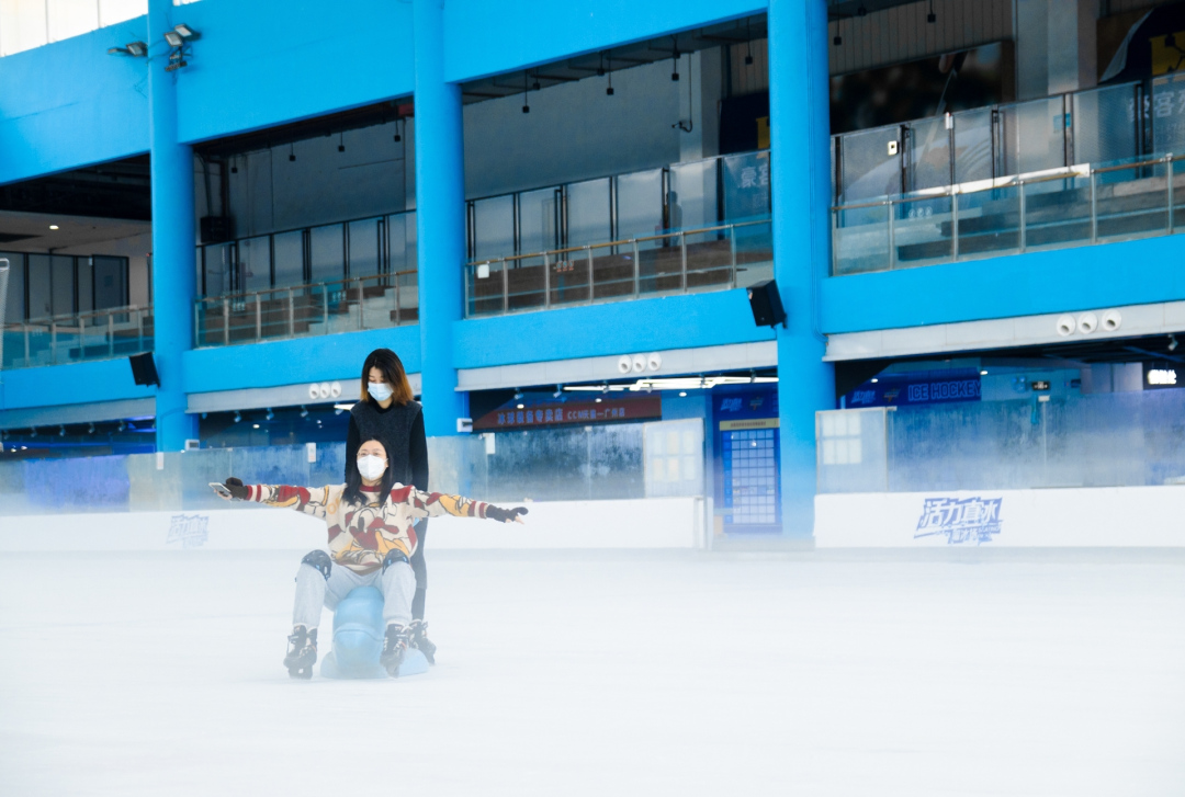 广州溜真冰、滑雪超全攻略来了！离冬奥冠军又近一步！休闲区蓝鸢梦想 - Www.slyday.coM
