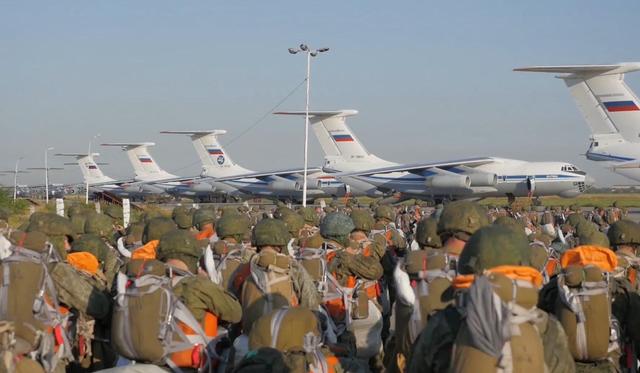 这就是俄方的回应！俄军五大部队倾巢而出，普京连同核手提箱上阵休闲区蓝鸢梦想 - Www.slyday.coM