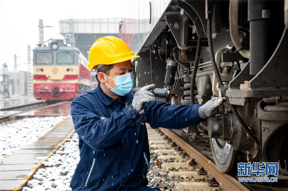 汽车为什么越轻越好