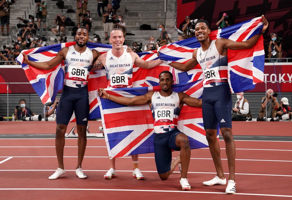 英国男子4X100接力赛选手 右二为乌贾 图丨视觉中国