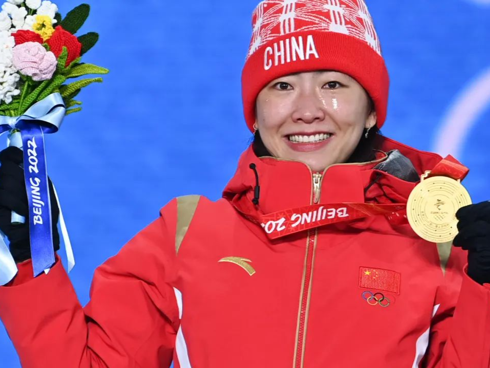 北京冬奥会闭幕式中国队旗手会是谁？一起来猜猜休闲区蓝鸢梦想 - Www.slyday.coM