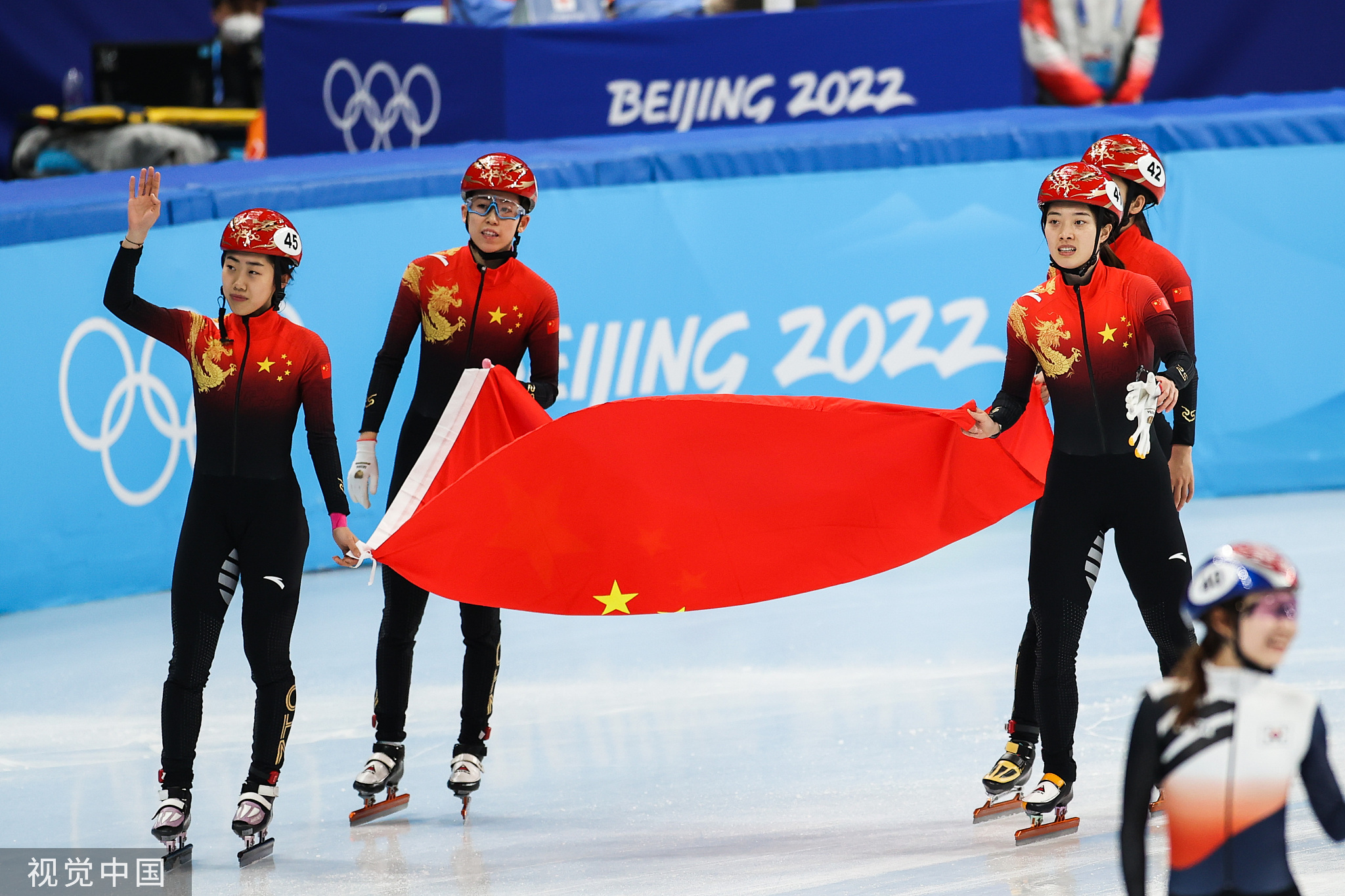 中国第一次参加冬奥会图片