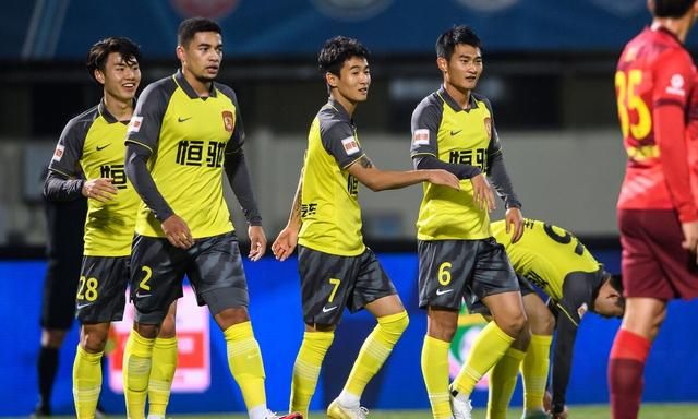 山东泰山想卫冕难了,广州队低薪难留人,上港成接盘侠露冠军相休闲区蓝鸢梦想 - Www.slyday.coM 山东泰山想卫冕难了,广州队低薪难留人,上港成接盘侠露冠军相休闲区蓝鸢梦想 - Www.slyday.coM