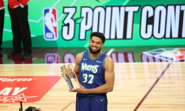 唐斯当选三分大赛冠军!赛前赔率垫底,打破库里纪录+NBA历史首人休闲区蓝鸢梦想 - Www.slyday.coM