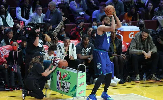 唐斯打破库里布克纪录，获得三分大赛冠军！名记直言：时代变了！休闲区蓝鸢梦想 - Www.slyday.coM