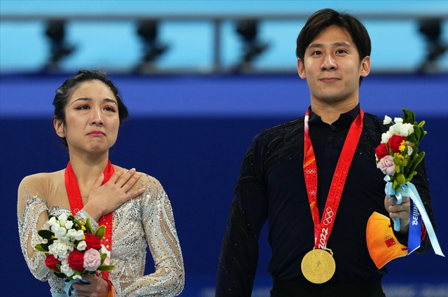 大捷报！中国队升至金牌榜前三甲，隋文静/韩聪刷新世界纪录夺冠休闲区蓝鸢梦想 - Www.slyday.coM