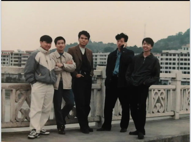 老照片:上世纪九十年代的小镇青年,每个人都充满理想|青年|小镇|青年