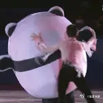 今天是北京冬奥会的最后一天，冬奥会花样滑冰表演滑的比赛进行……休闲区蓝鸢梦想 - Www.slyday.coM