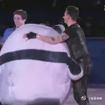 今天是北京冬奥会的最后一天，冬奥会花样滑冰表演滑的比赛进行……休闲区蓝鸢梦想 - Www.slyday.coM