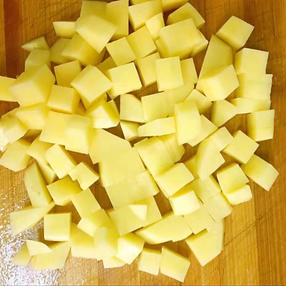 孜然火腿土豆丁