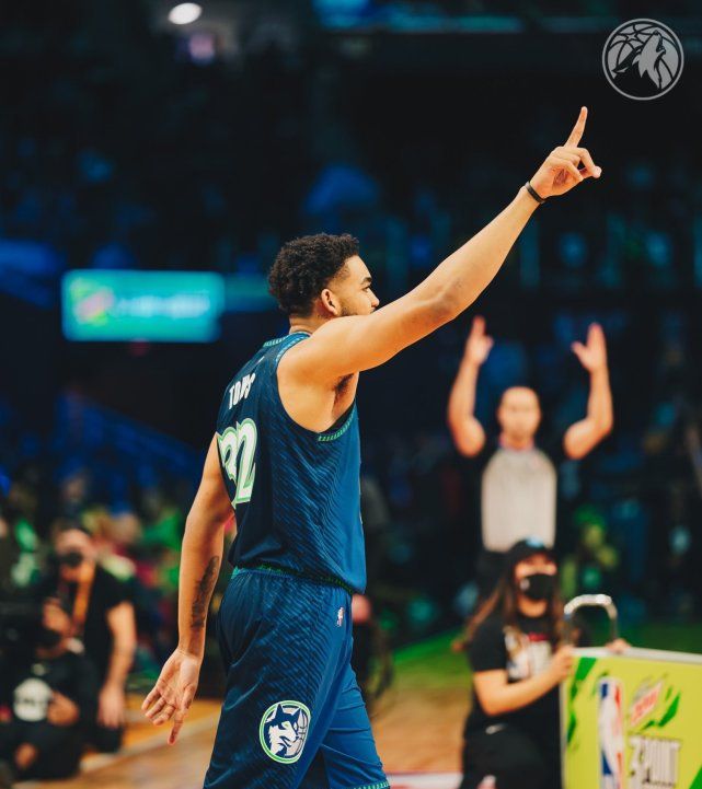 唐斯当选三分大赛冠军!赛前赔率垫底,打破库里纪录+NBA历史首人休闲区蓝鸢梦想 - Www.slyday.coM