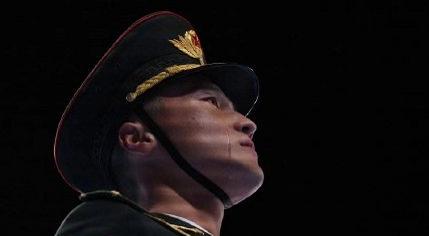 “我们的国旗是举得最高的！”休闲区蓝鸢梦想 - Www.slyday.coM