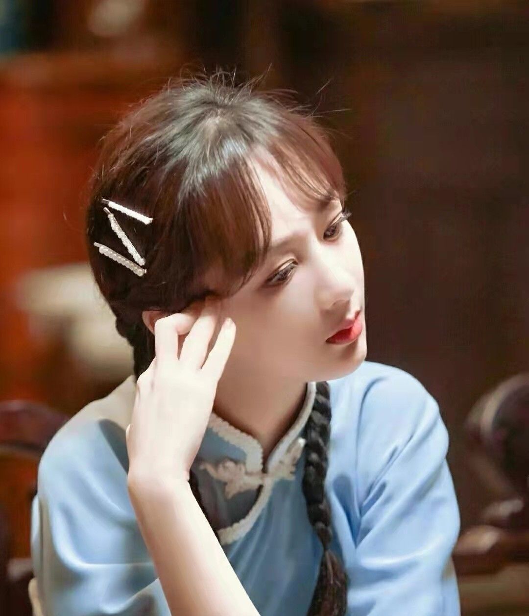 发型可以提高颜值瞧杨紫扎起马尾辫可爱甜美像邻家妹妹