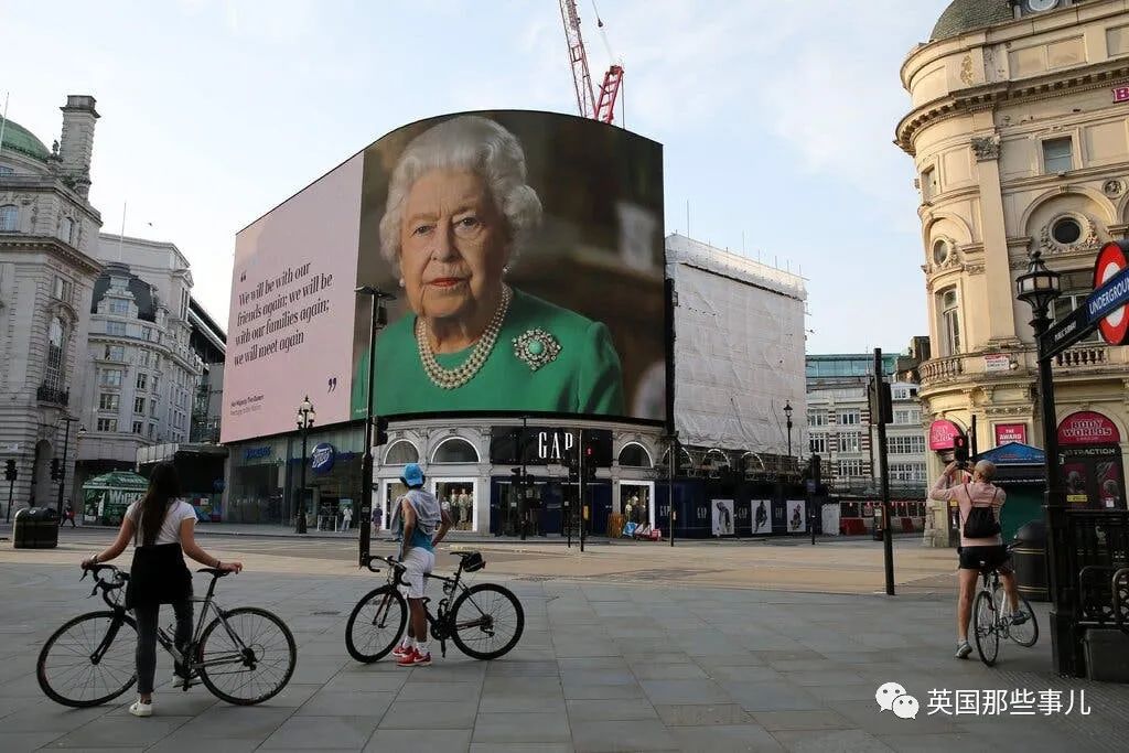 刚刚，女王新冠阳性！ 今年糟心事太多，女王精神肉眼可见的不好啊...休闲区蓝鸢梦想 - Www.slyday.coM