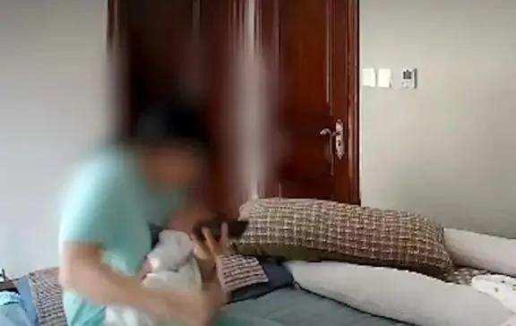1万9请的月嫂，一个月内打骂孩子20多次？警方：正在调查休闲区蓝鸢梦想 - Www.slyday.coM