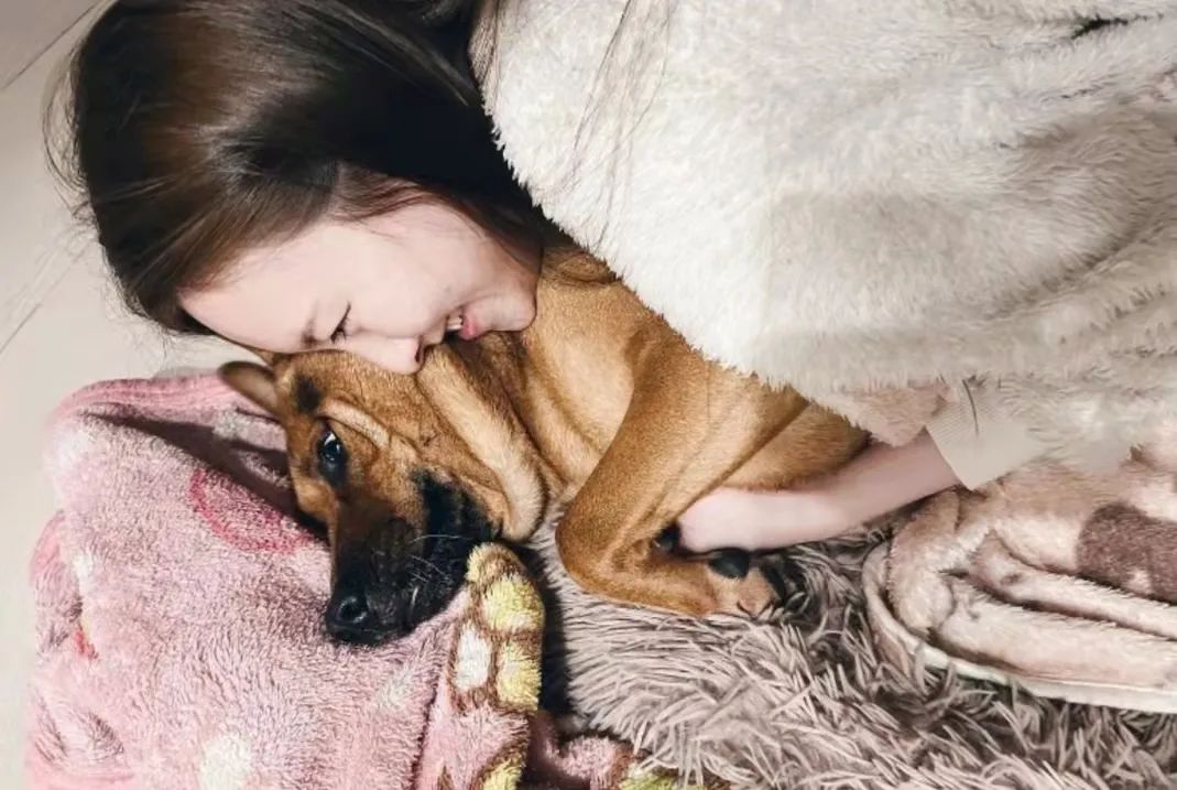 引发小三风波！TVB女歌手曝疑似确诊，受感染被指与男方同居有关休闲区蓝鸢梦想 - Www.slyday.coM