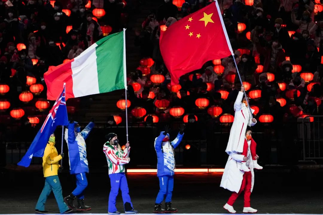 北京冬奥会闭幕，“中国红”再次惊艳！休闲区蓝鸢梦想 - Www.slyday.coM