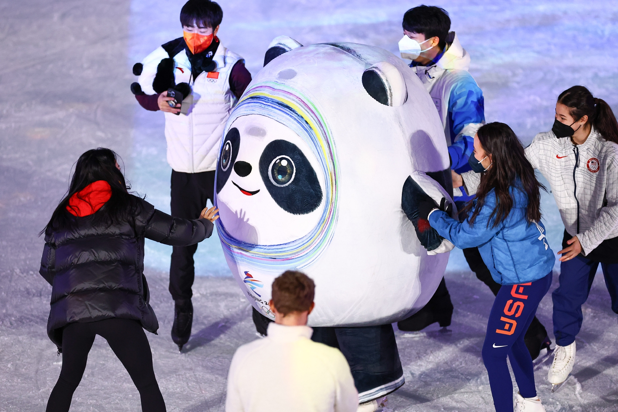 收官日：花滑表演滑午间亮相，最后五金花落谁家？休闲区蓝鸢梦想 - Www.slyday.coM