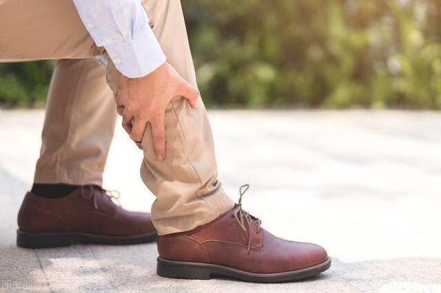 注意如果你的腿出现这个信号接下来心脏病可能会暗中找上