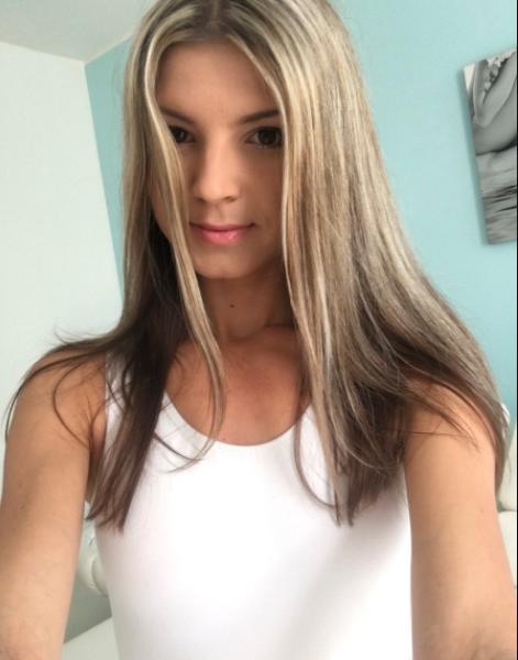 据英国《每日星报》2月19日报道,吉娜·格尔森(gina gerson)是一位