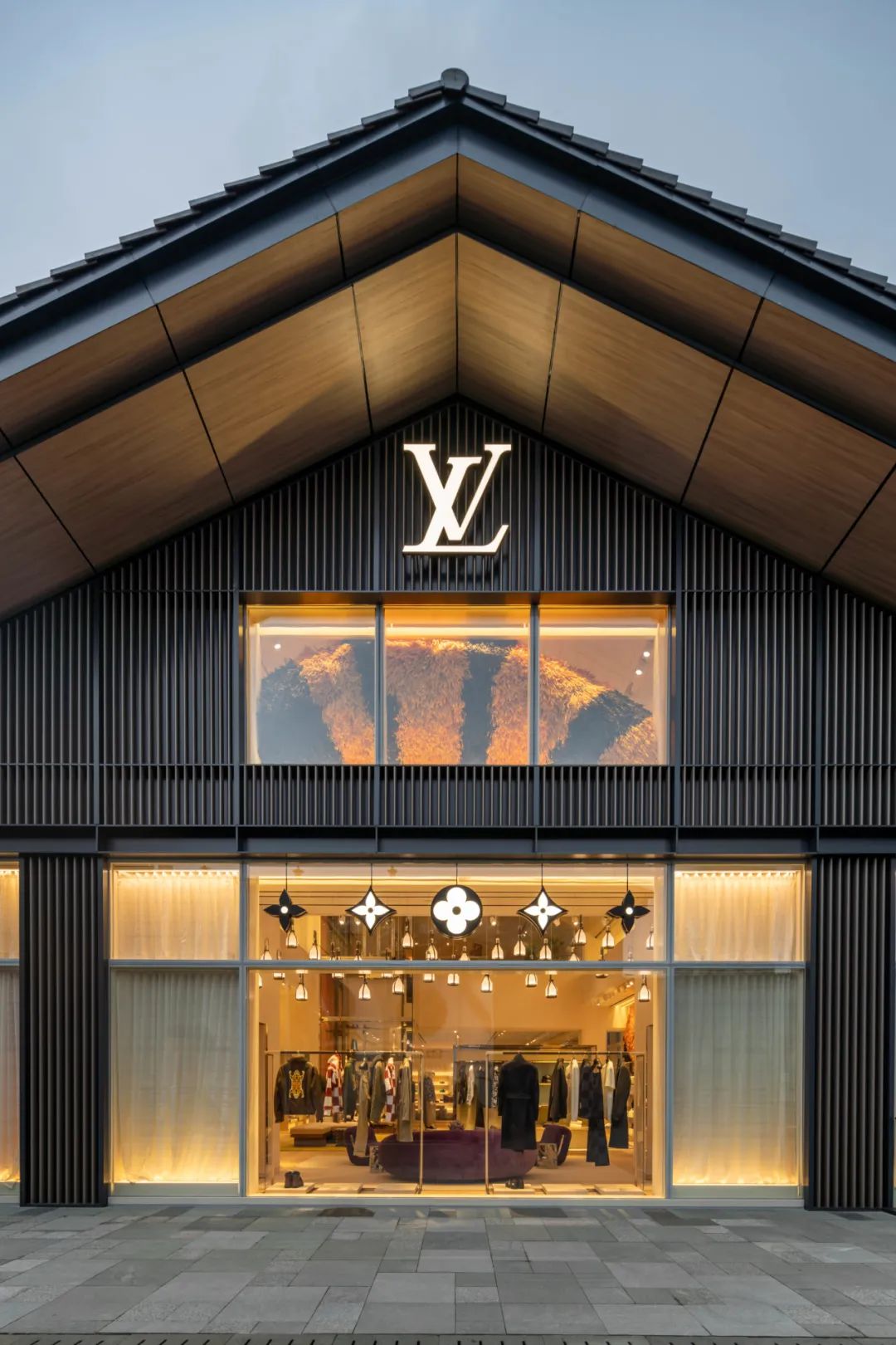 LV爆改中国老建筑变成都新地标？！看完只想劝他改行……|路易威登|新店|虎尾|旗舰店|杭州_新浪新闻