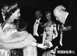 刚刚，女王新冠阳性！ 今年糟心事太多，女王精神肉眼可见的不好啊...休闲区蓝鸢梦想 - Www.slyday.coM