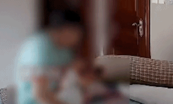 1万9请的月嫂，一个月内打骂孩子20多次？警方：正在调查休闲区蓝鸢梦想 - Www.slyday.coM