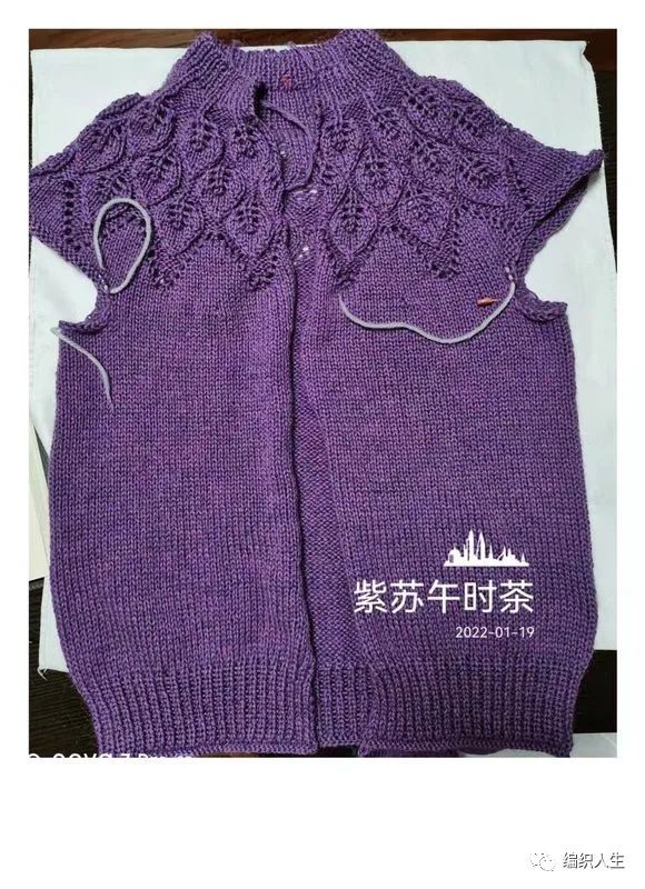 附详细教程非常百搭实用的叶子花圆肩女款开衫有编织图解