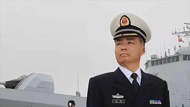 2010年，湖南军人勇救44人，全身烧伤90%，女孩喂水后相恋成婚休闲区蓝鸢梦想 - Www.slyday.coM