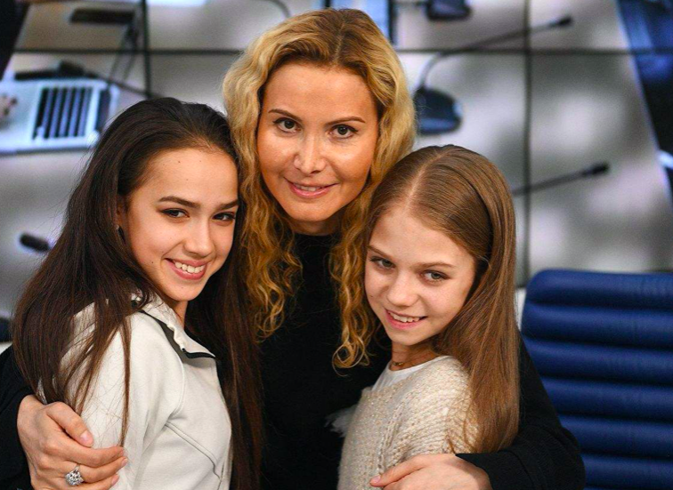 北京冬奥金牌教练被弟子举报：骨折也得训练 被扔垃圾桶里羞辱！休闲区蓝鸢梦想 - Www.slyday.coM