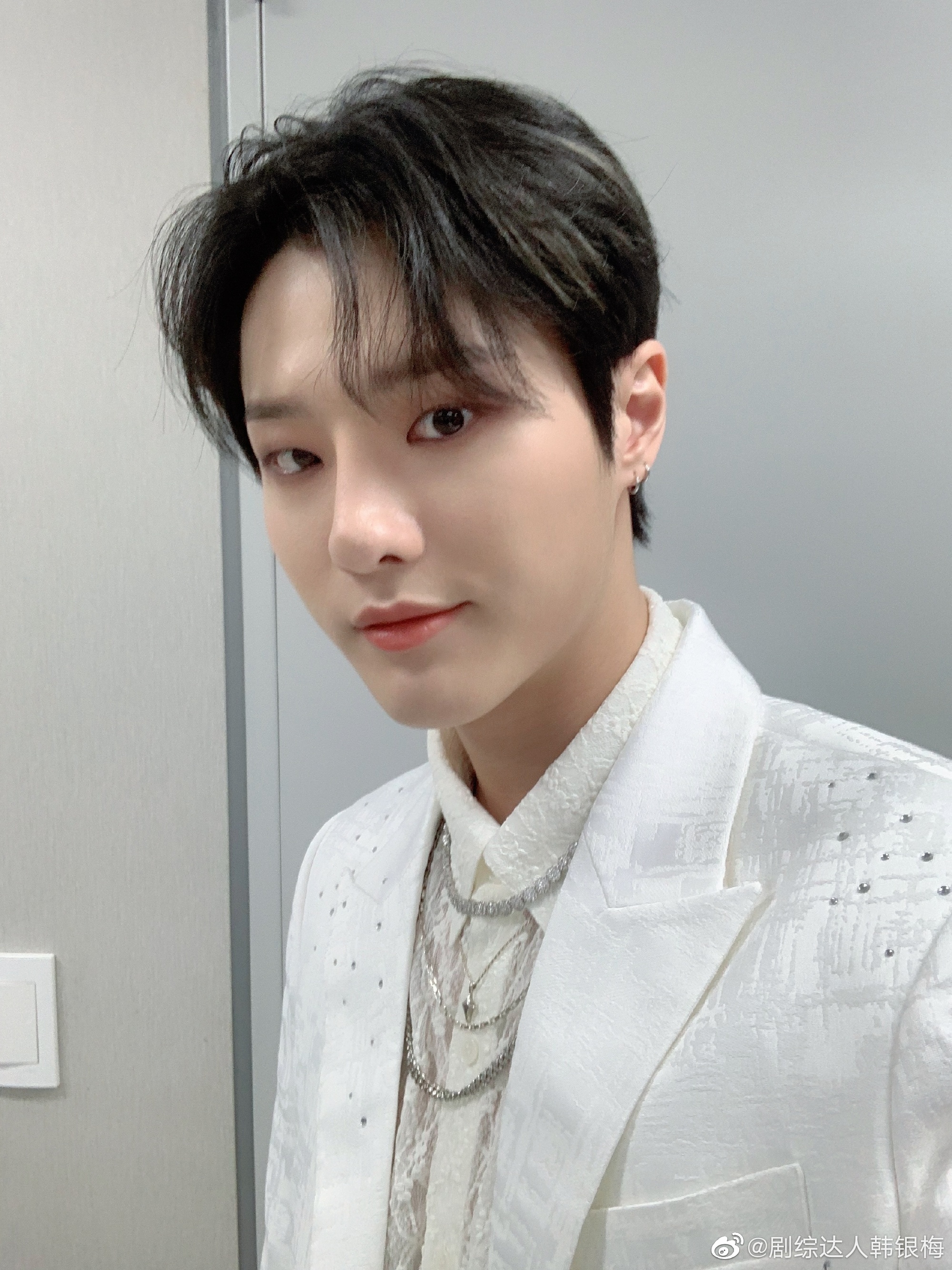 uniq成员曹承衍确诊感染新冠,目前正在居家隔离治疗……|新冠肺炎