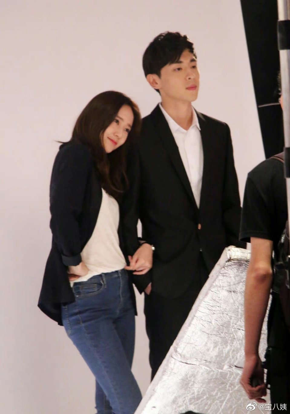 邓伦郑秀晶同框旧照这也太美太帅了啊啊啊啊啊好养眼