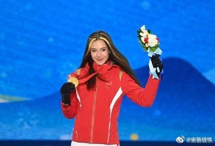 谷爱凌说不确定以后是否会参加滑雪比赛 会去读书写书继续时尚事业休闲区蓝鸢梦想 - Www.slyday.coM