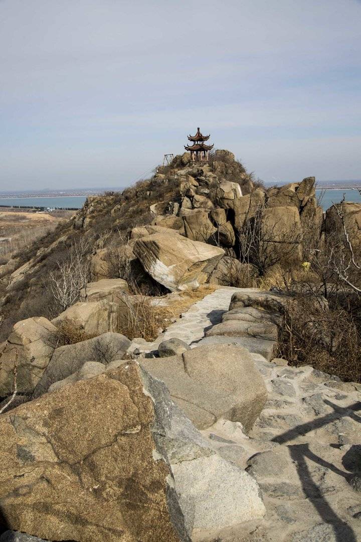 鹊华烟雨,济南鹊山风光美__财经头条