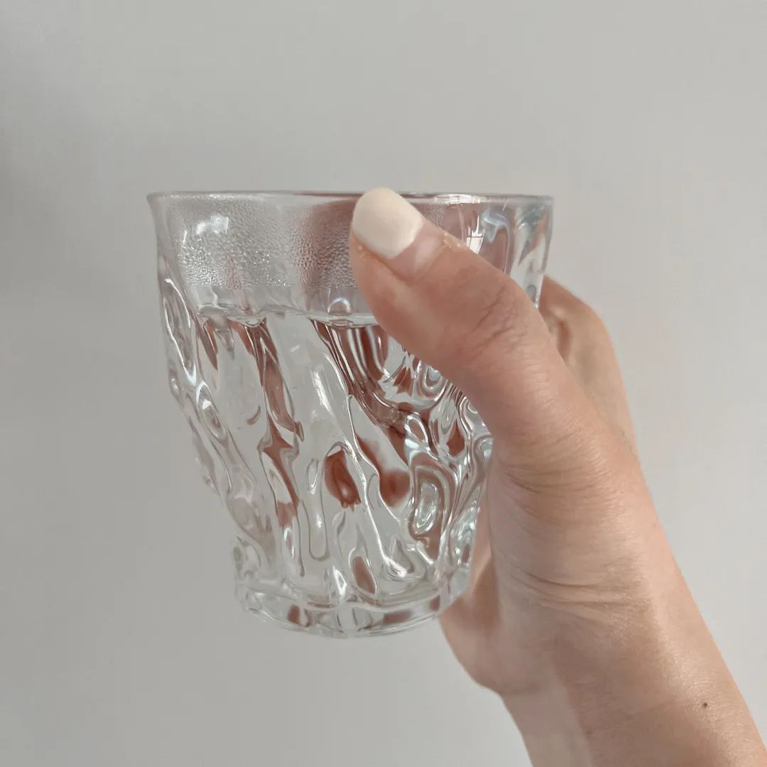 ins上超火的水杯我在pdd上找出来了