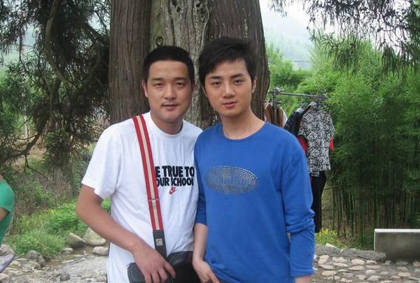 40岁的余少群走到今天到底该不该怪自己