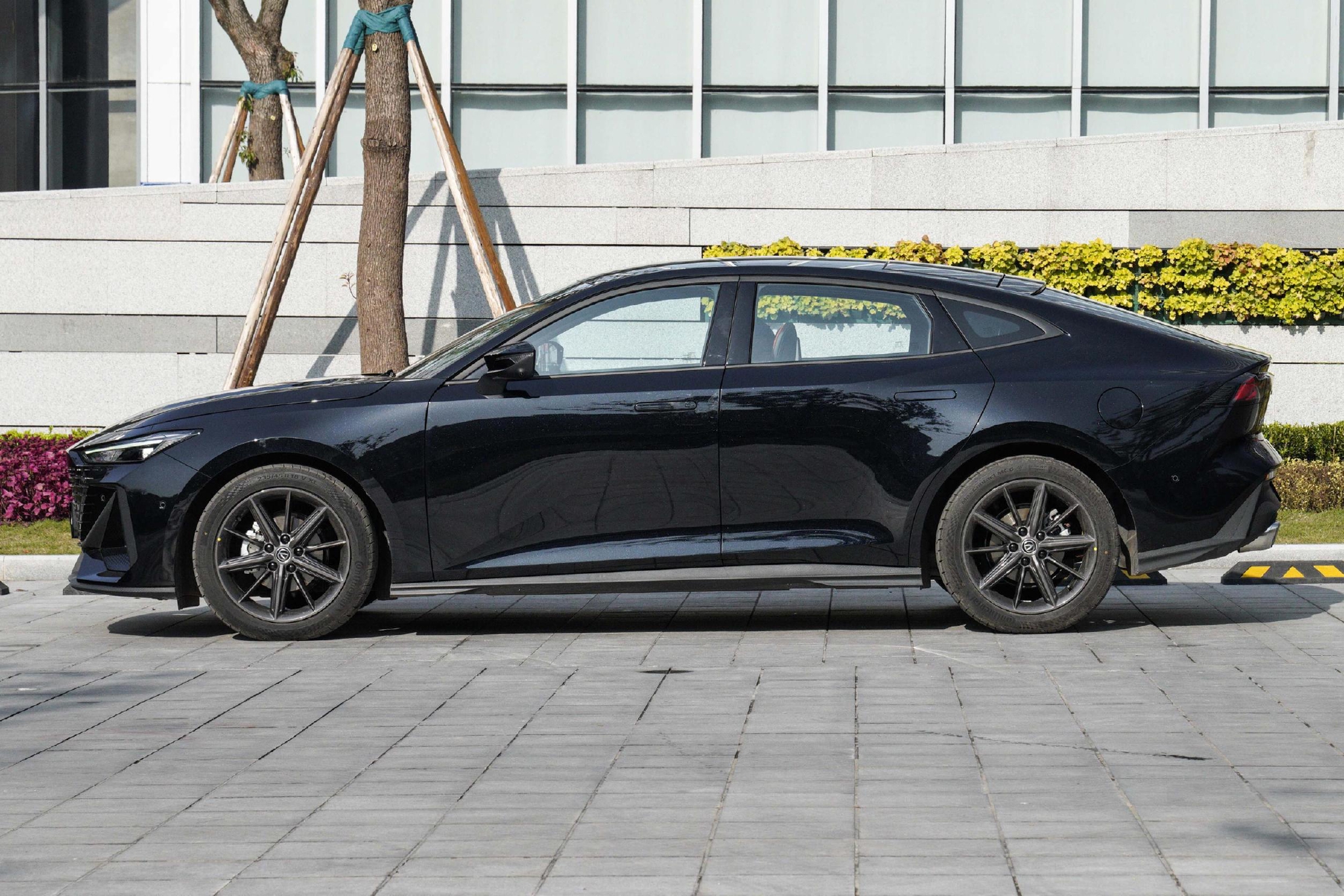 长安uni-v正式预售,外观运动,掀背尾门,1.5t动力,10.89万起