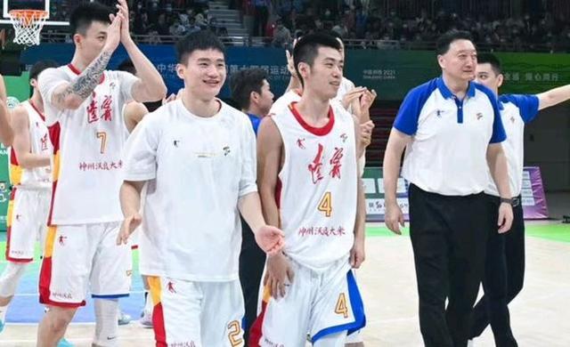 CBA三条消息,李根又在试训,王加冕离队,哈德森在广东清远训练|CBA|王加冕|李根_新浪新闻